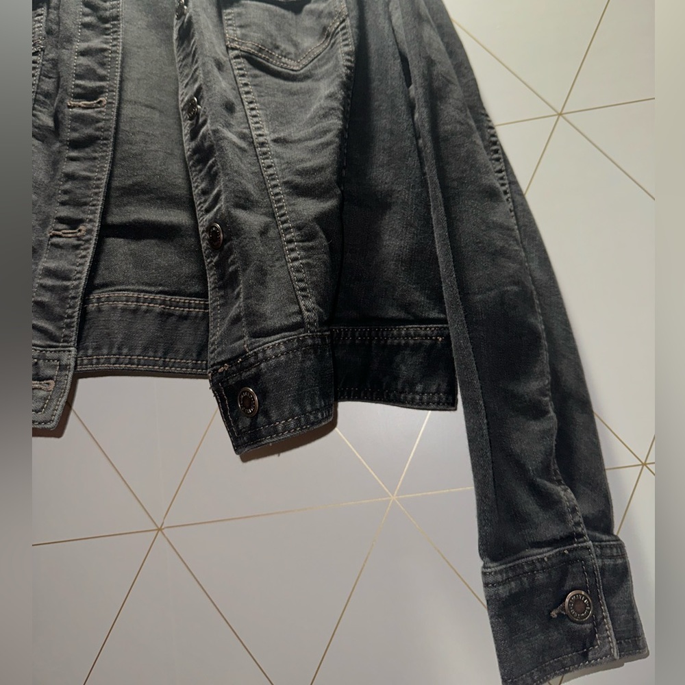 Denim jacket - Picture 7 of 12